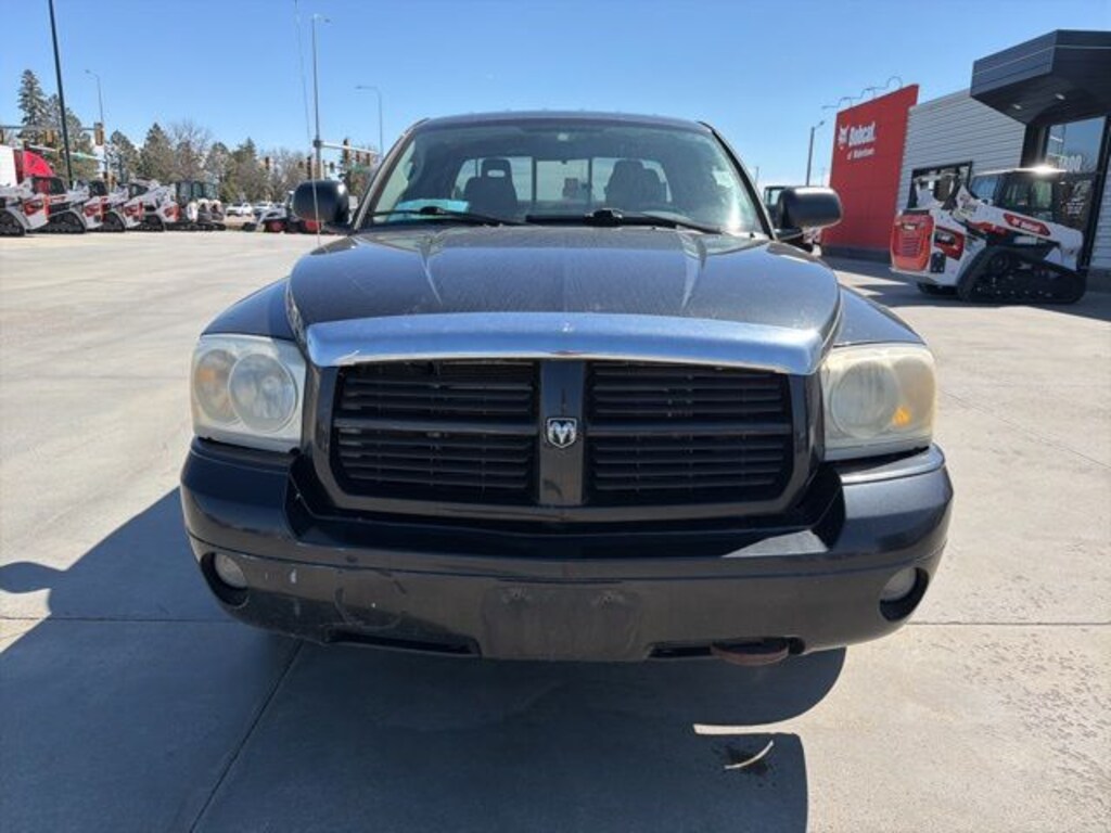 Used 2006 Dodge Dakota SLT Truck