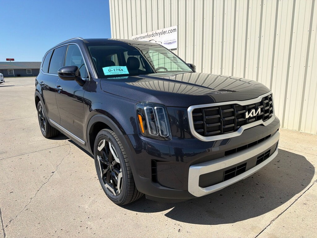 Used 2025 Kia Telluride S SUV