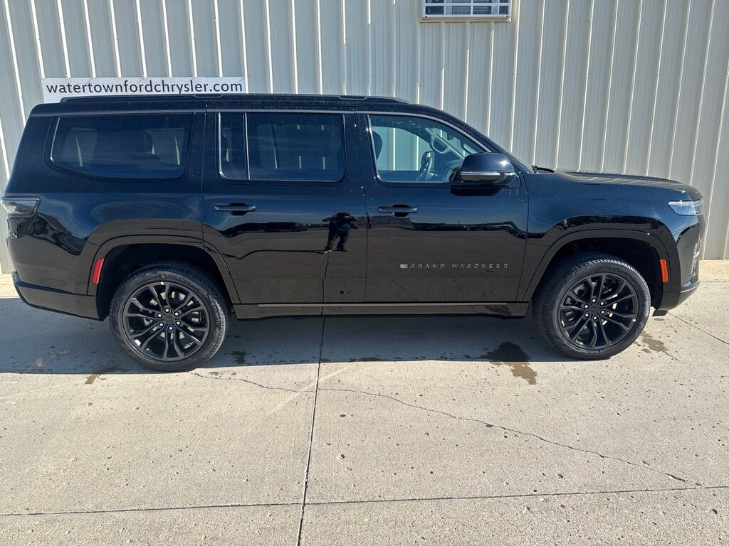 New 2026 Jeep Grand Wagoneer Summit Sport Utility