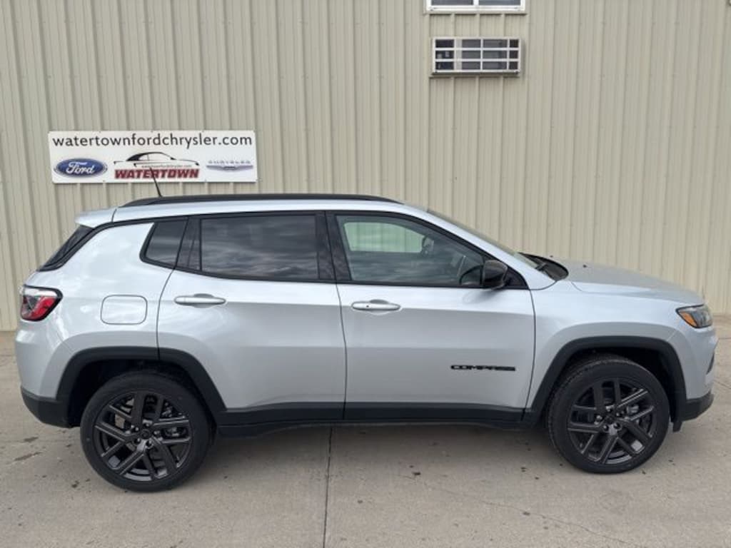New 2026 Jeep Compass Latitude Sport Utility