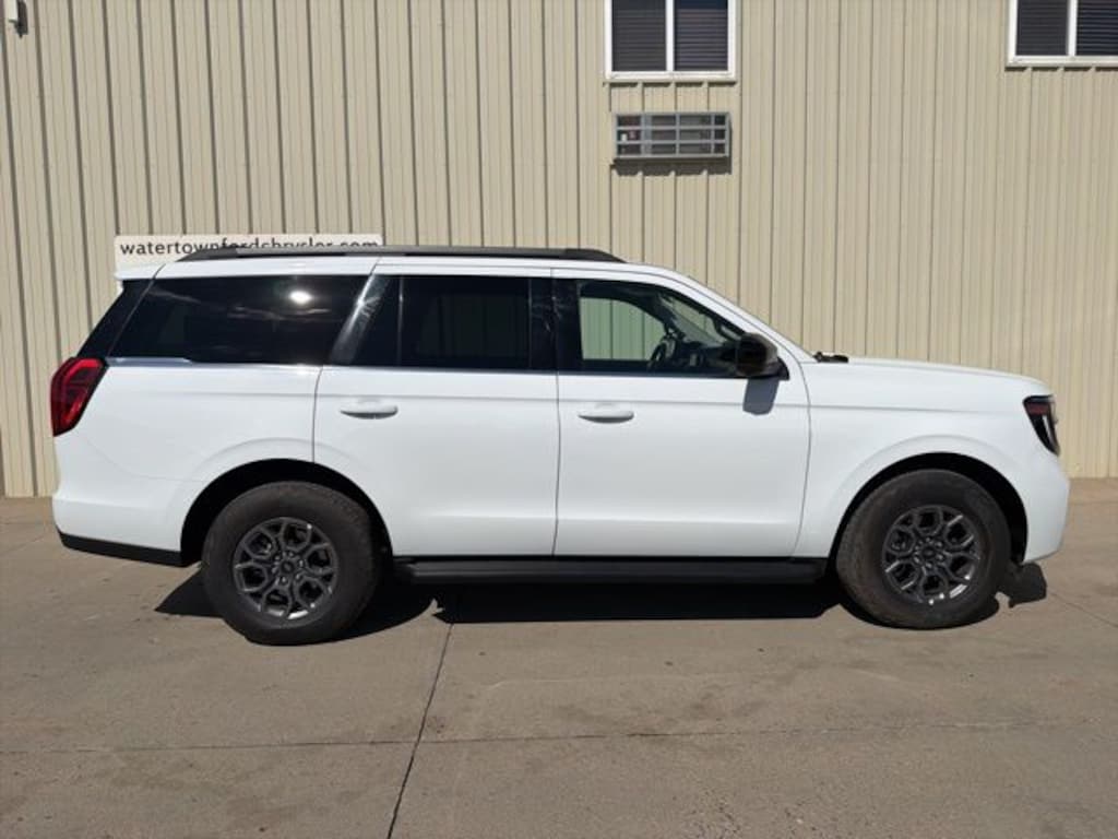 Used 2025 Ford Expedition Active SUV