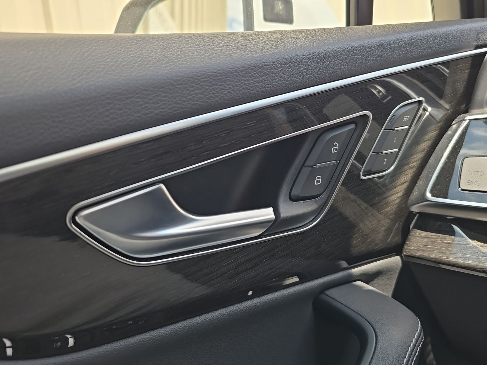 2025 Audi Q7 Premium Plus - Photo 17