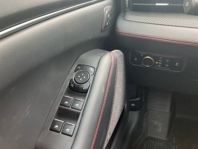 2025 Ford Mustang Mach-E Premium - Photo 16