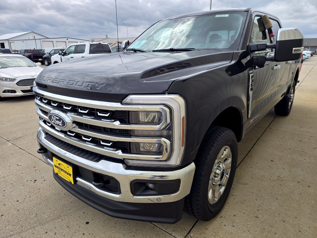 New 2027 Ford Super Duty F-350® Lariat® TRUCK