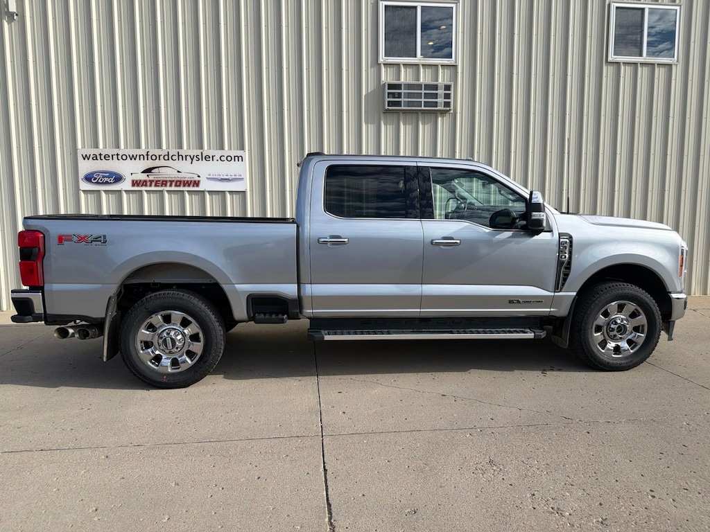 Used 2023 Ford F-350SD Lariat Truck