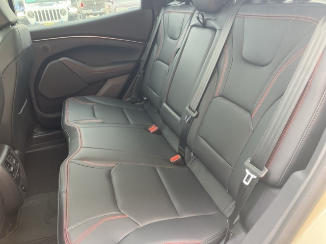 2025 Ford Mustang Mach-E Premium - Photo 17