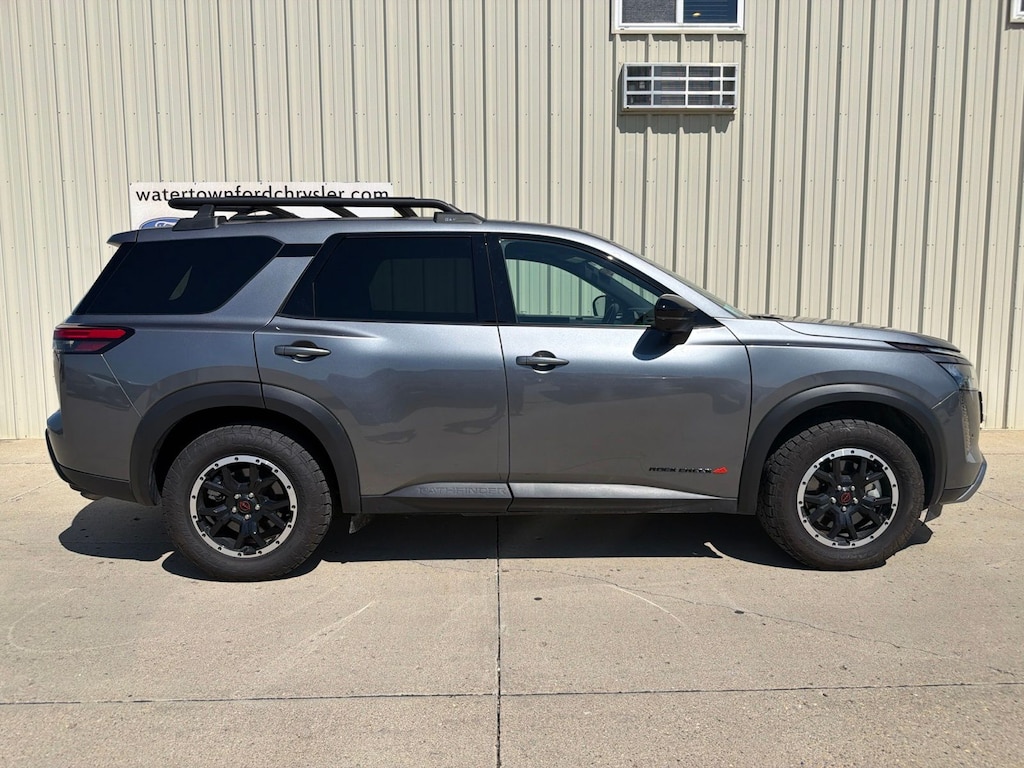 Used 2026 Nissan Pathfinder Rock Creek SUV