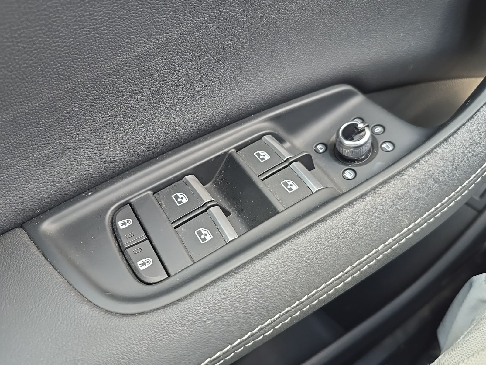2025 Audi Q7 Premium Plus - Photo 16