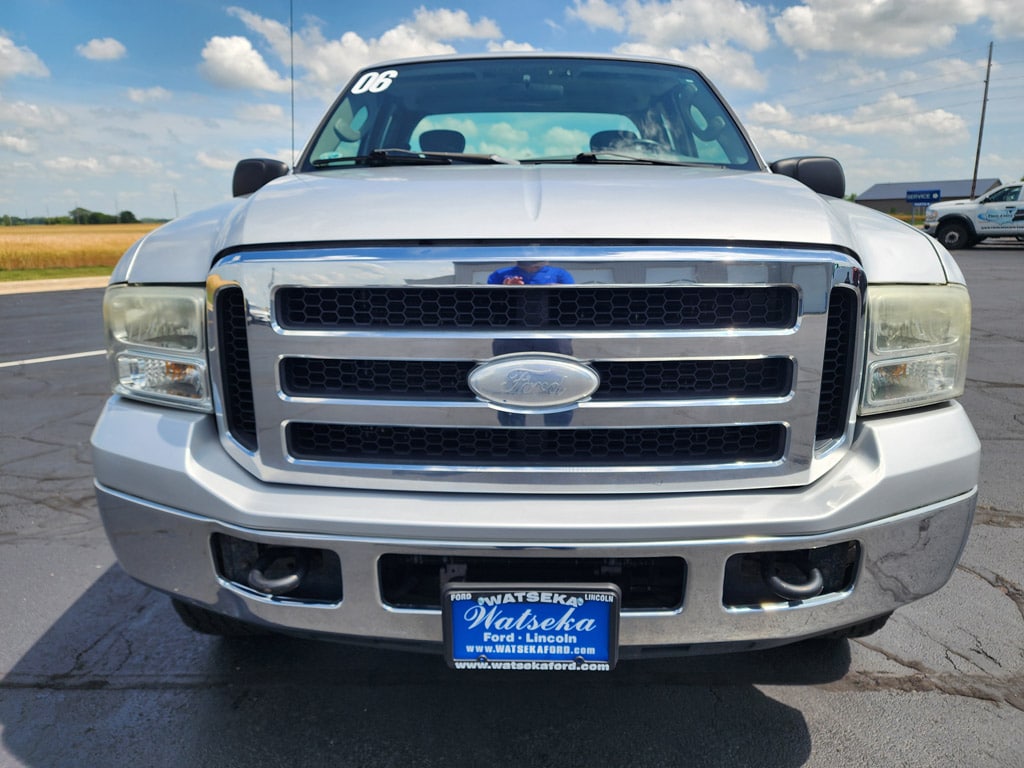 Used 2006 Ford F-250 Truck Super Cab