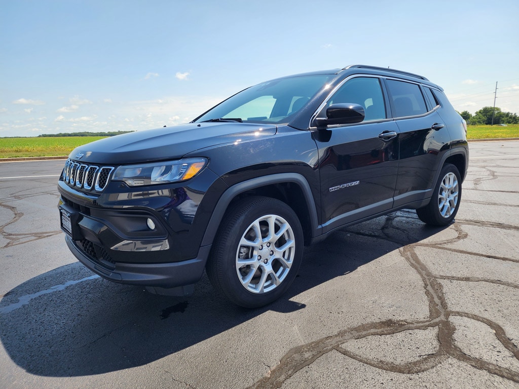 2023 Jeep Compass SUV 
