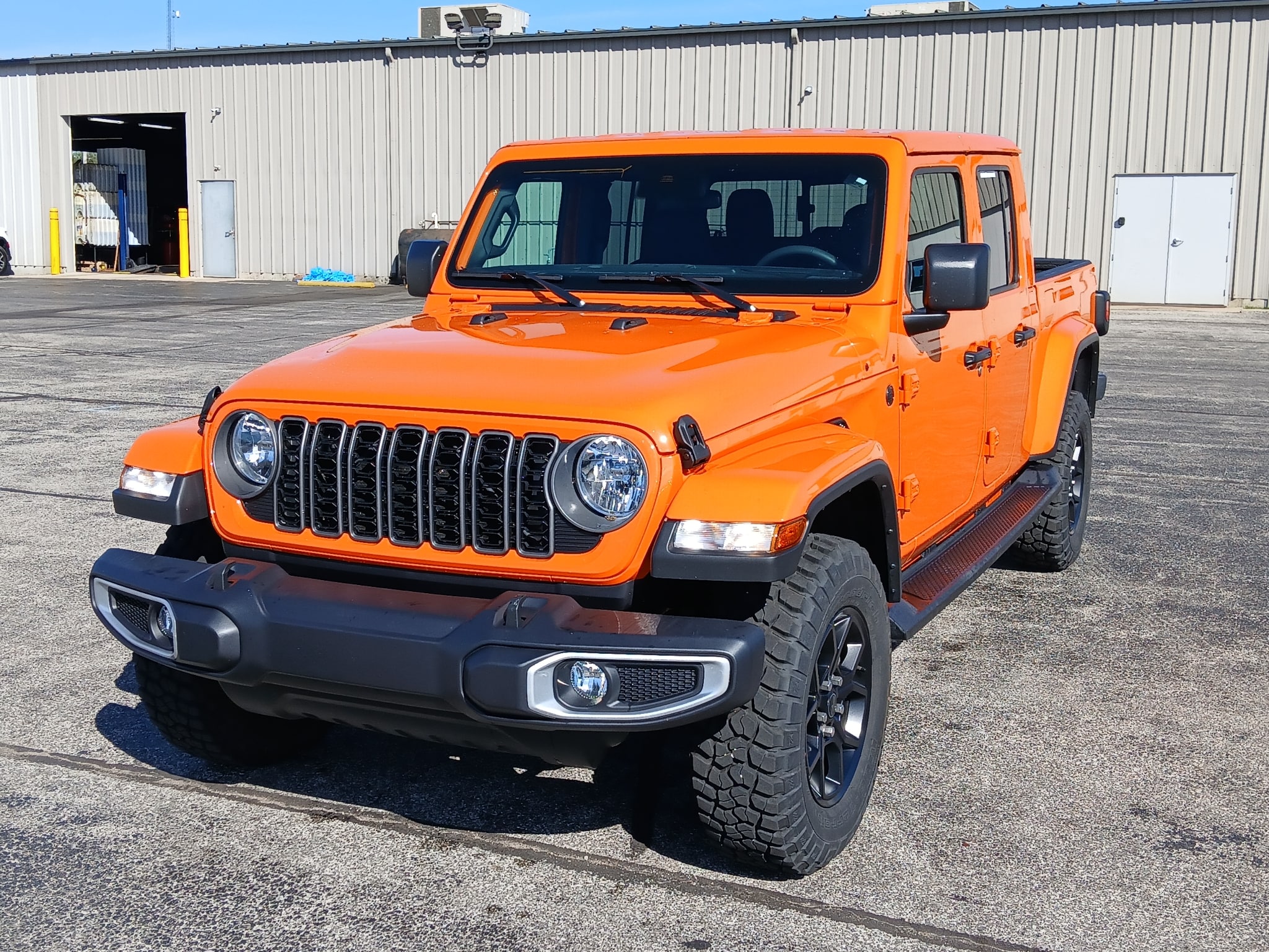 2025 Jeep Gladiator Truck Crew Cab 