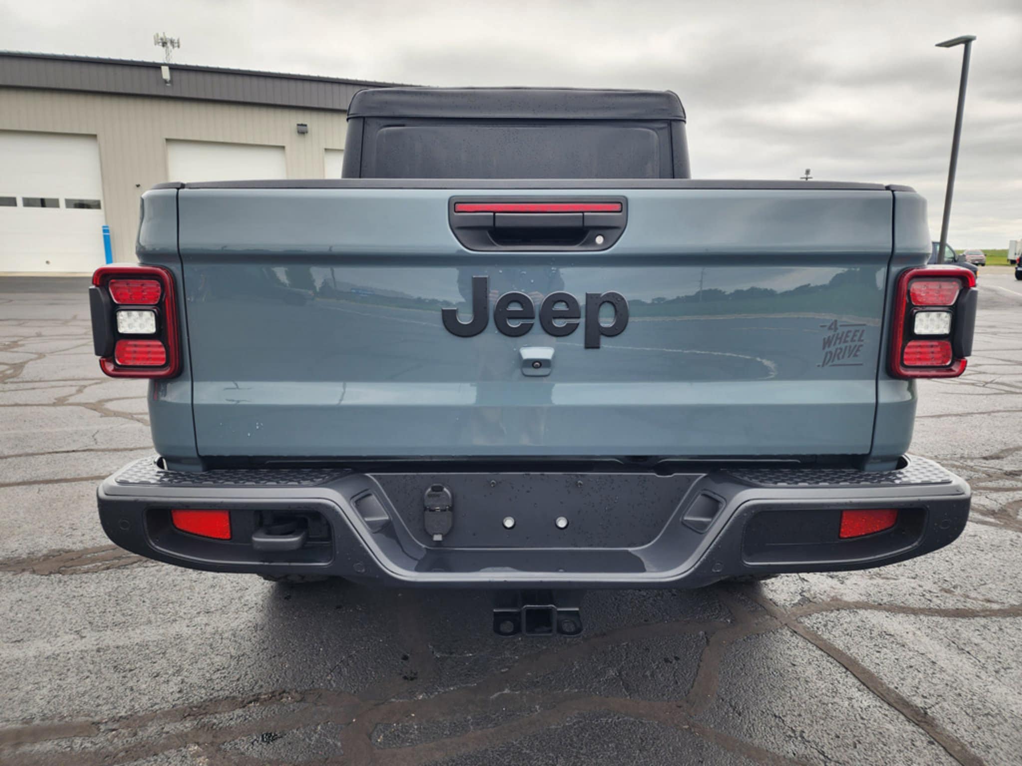2026 Jeep Gladiator Willys - Photo 6