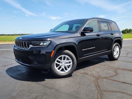2026 Jeep Grand Cherokee LAREDO X 4X4 Sport Utility