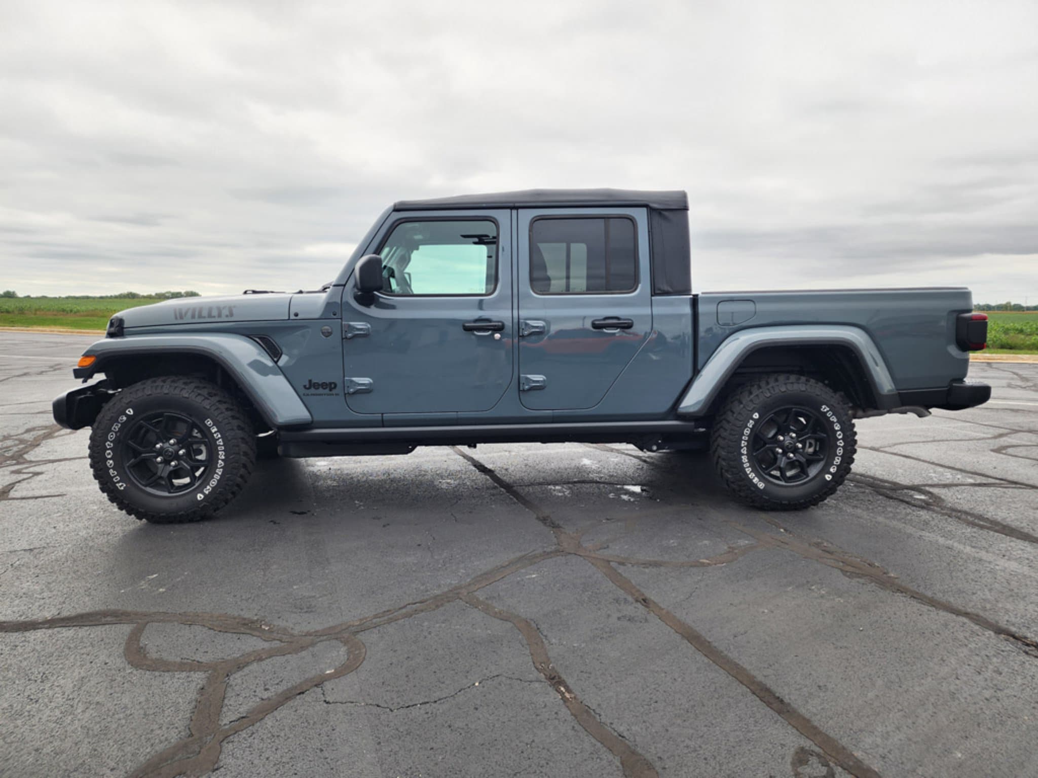 2026 Jeep Gladiator Willys - Photo 9