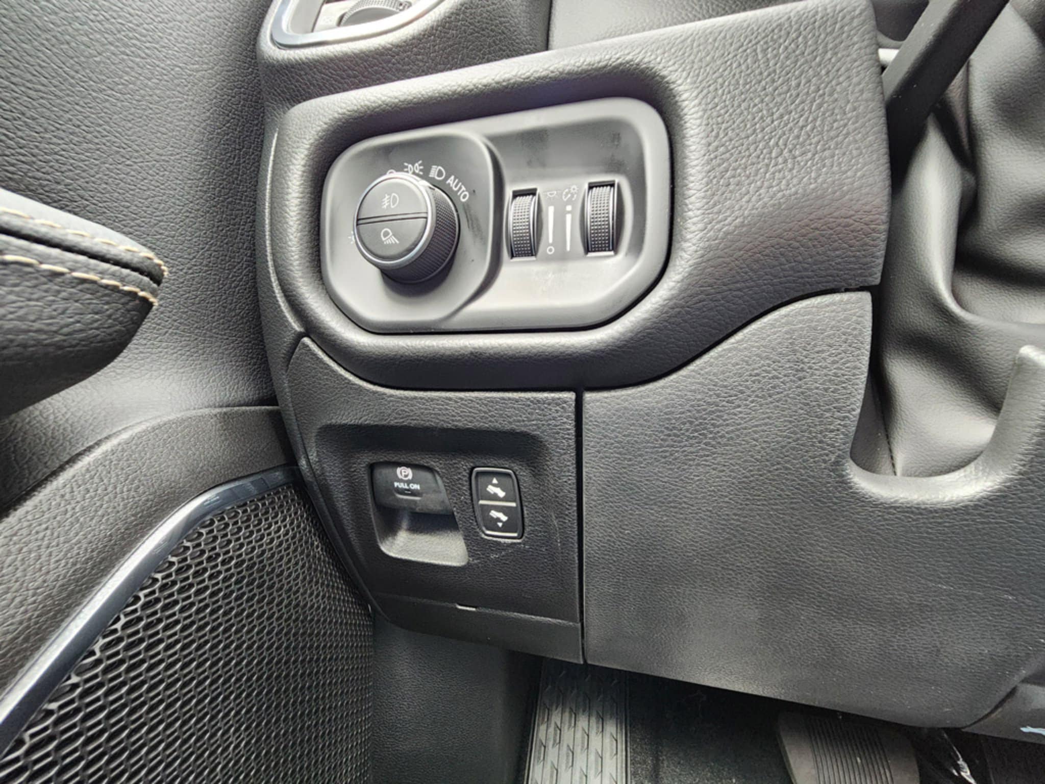 2027 RAM Ram 1500 Pickup Laramie - Photo 34