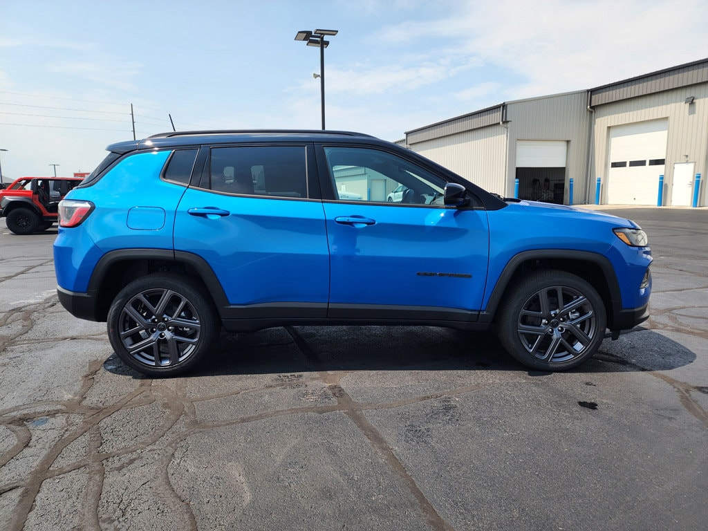 New 2026 Jeep Compass LIMITED ALTITUDE 4X4 Sport Utility