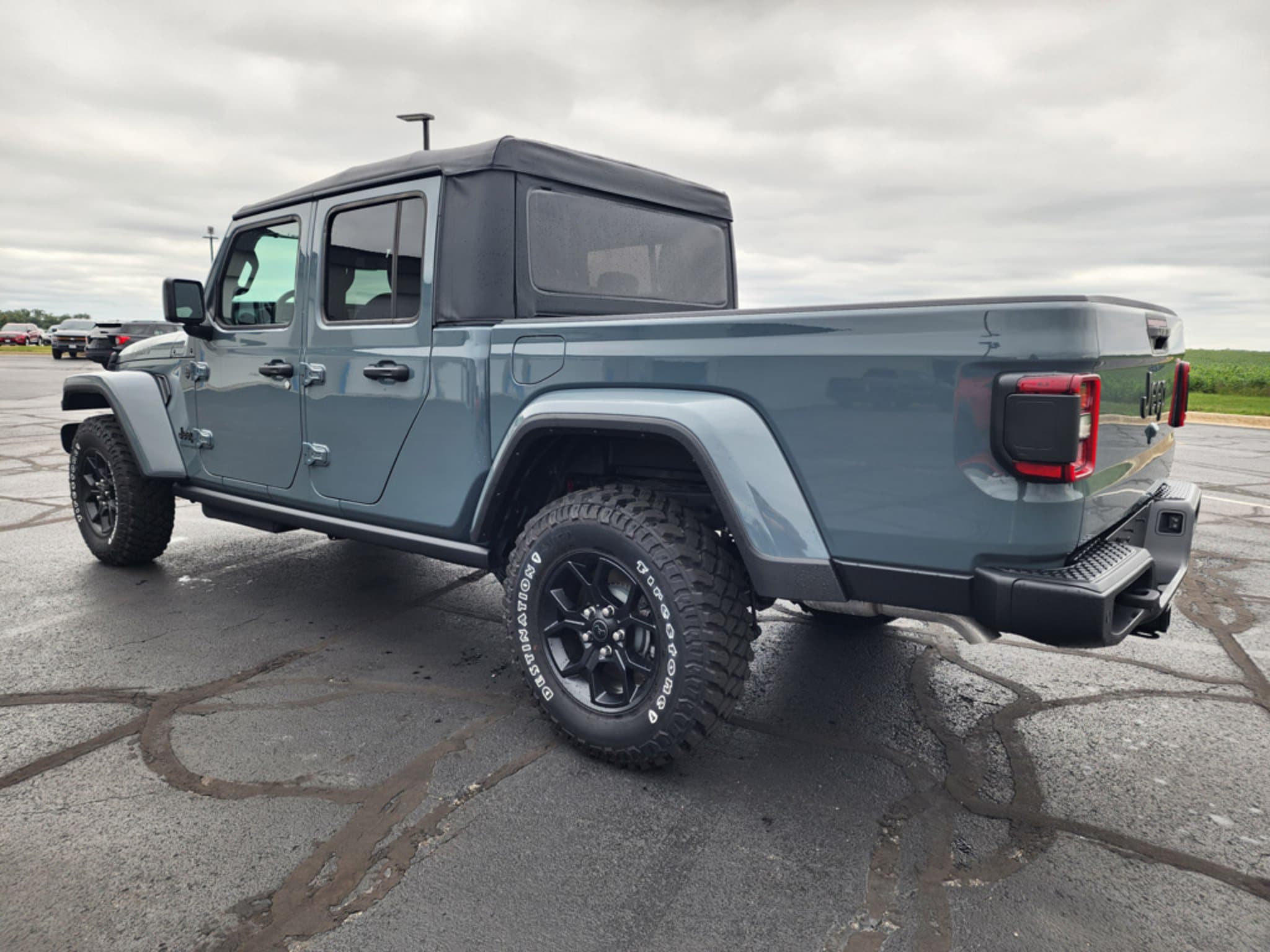 2026 Jeep Gladiator Willys - Photo 8