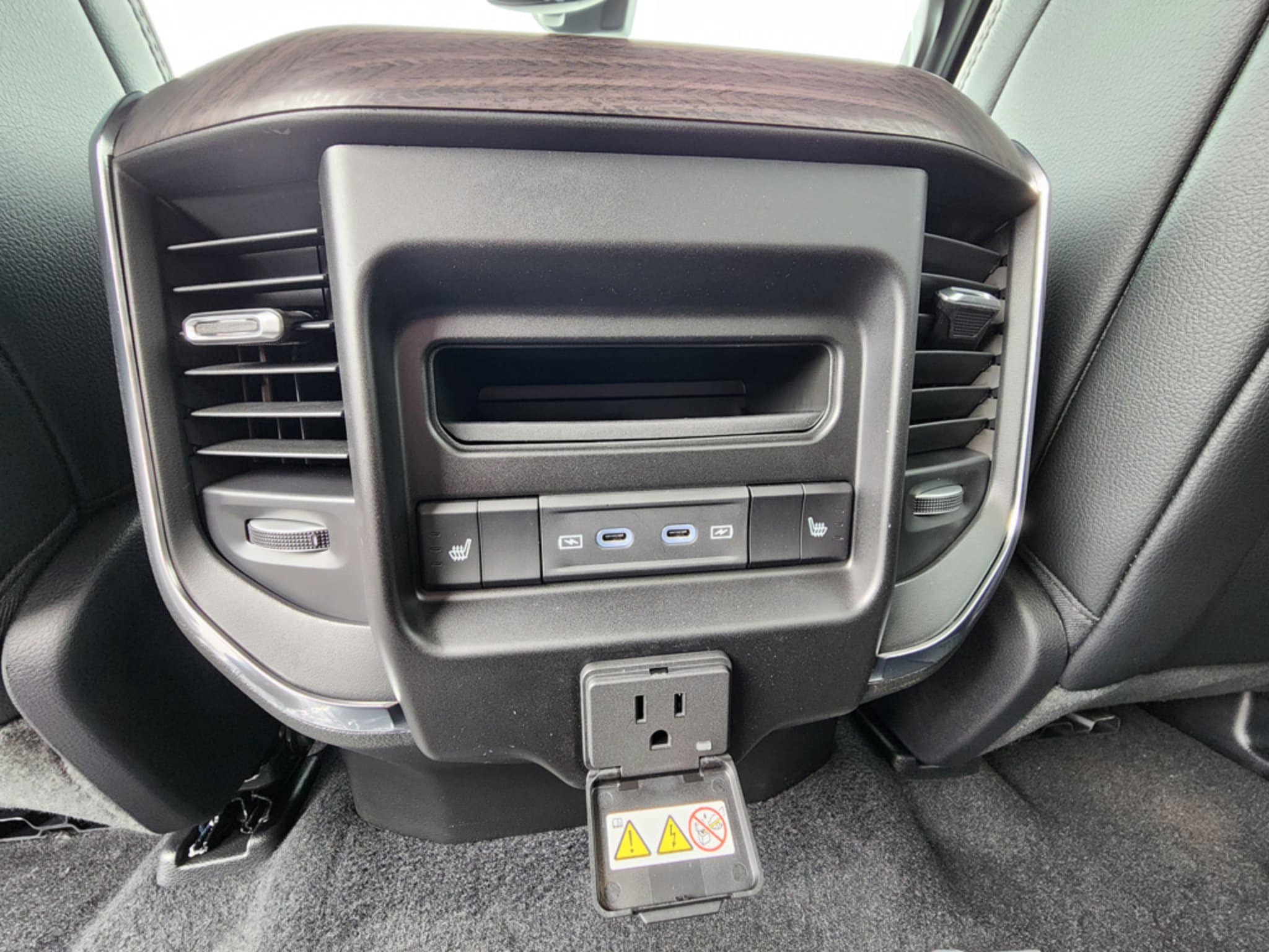 2027 RAM Ram 1500 Pickup Laramie - Photo 28