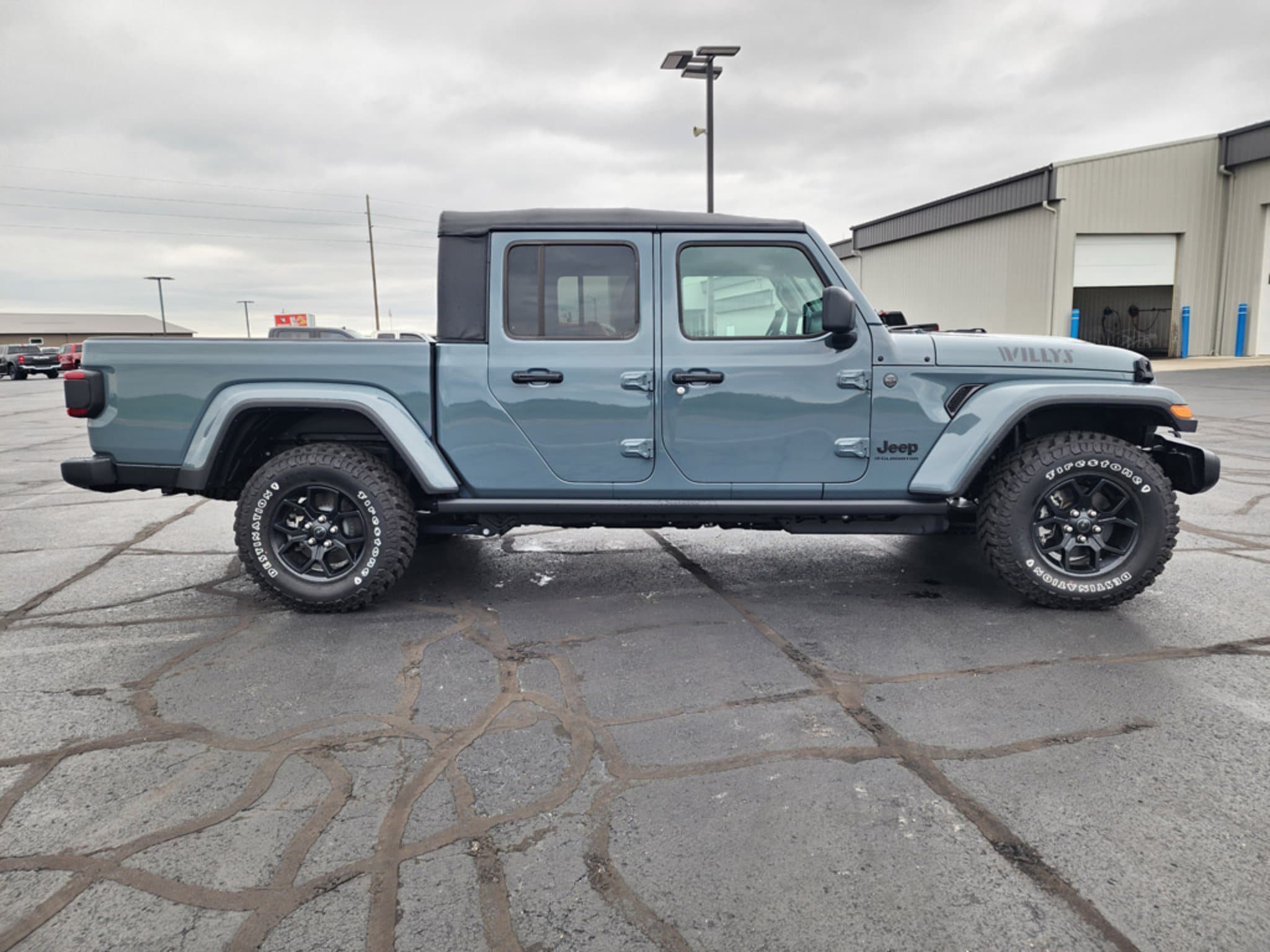 2026 Jeep Gladiator Willys - Photo 4