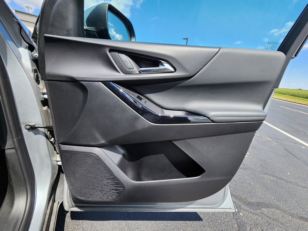 2025 Chevrolet Equinox LT - Photo 23