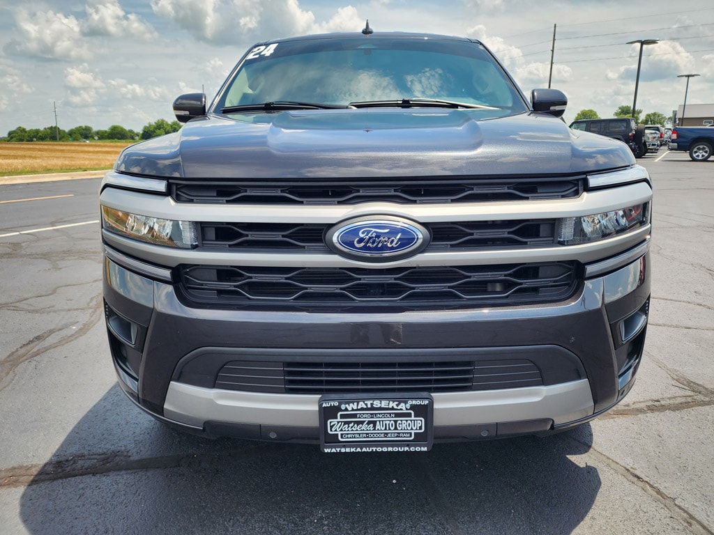 Used 2024 Ford Expedition MAX XLT SUV