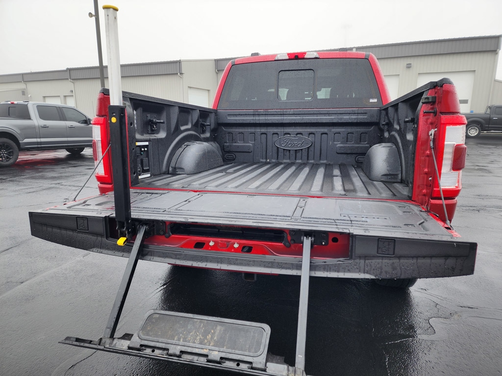 Used 2023 Ford F-150 Lariat Crew Cab