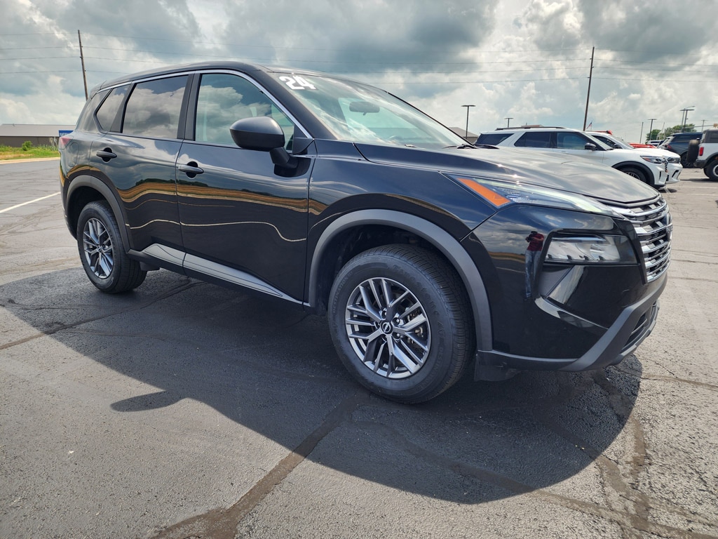 Used 2024 Nissan Rogue S SUV