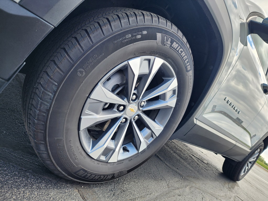 2025 Chevrolet Equinox LT - Photo 9
