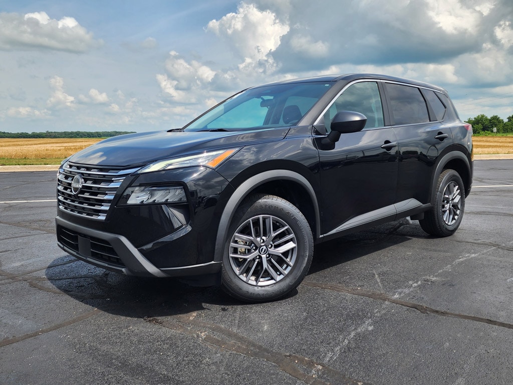 Used 2024 Nissan Rogue S SUV