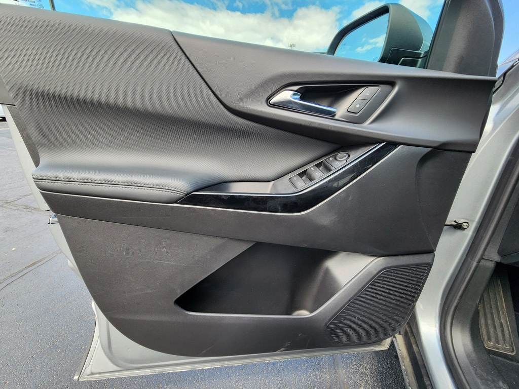 2025 Chevrolet Equinox LT - Photo 13