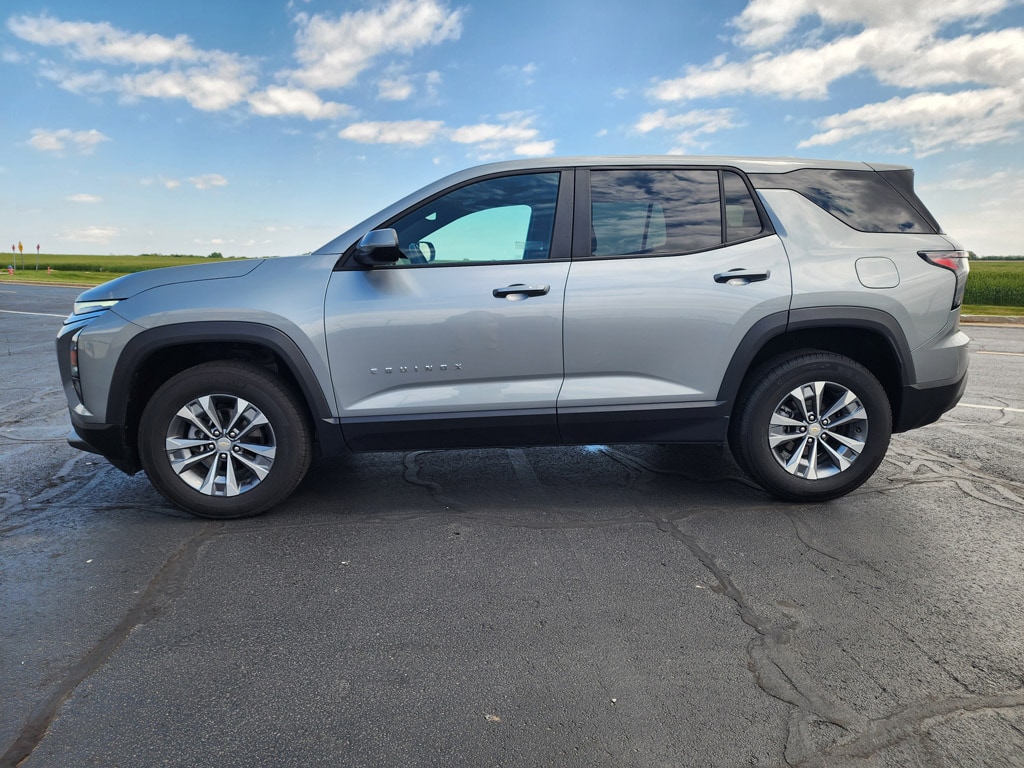 2025 Chevrolet Equinox LT - Photo 8