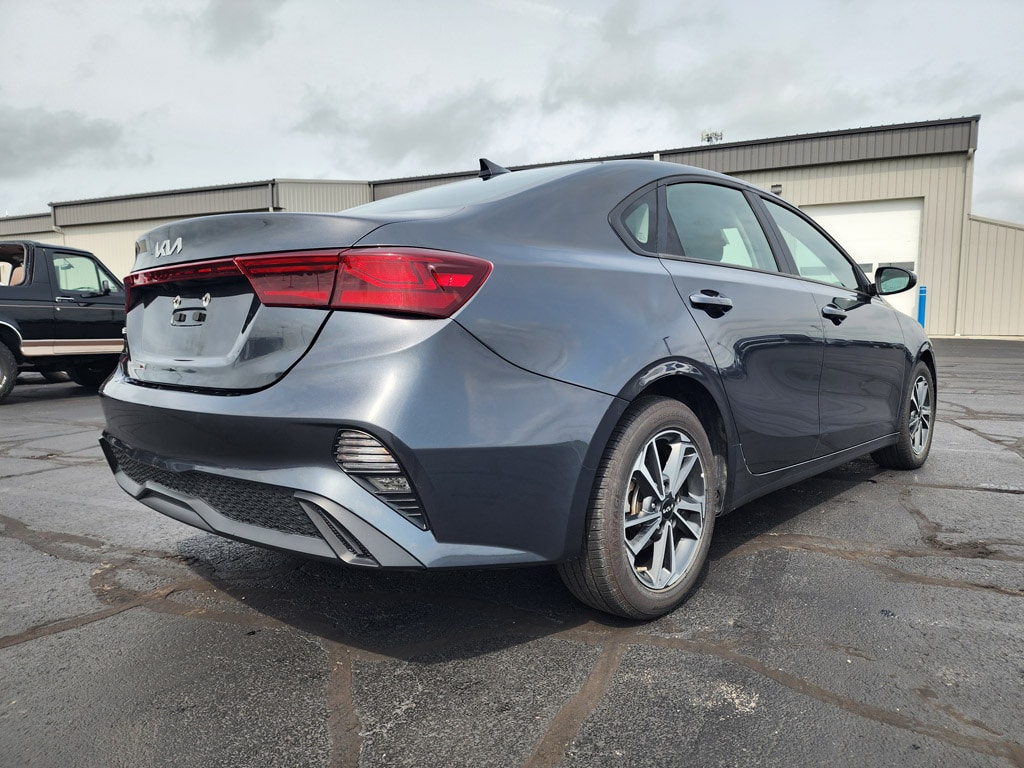 Used 2024 Kia Forte LXS Sedan
