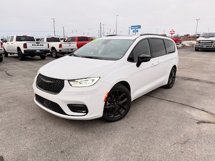 2025 Chrysler Pacifica Limited Wagon