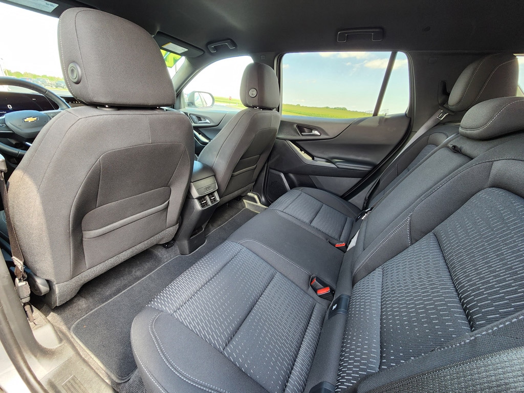 2025 Chevrolet Equinox LT - Photo 14