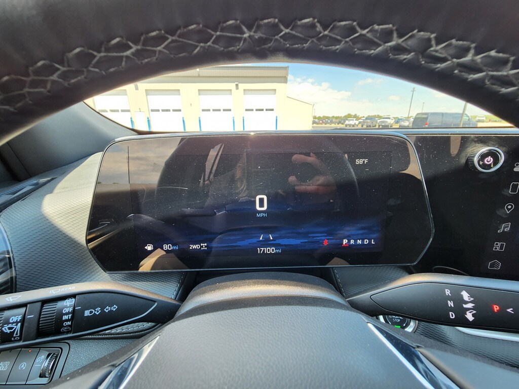 2025 Chevrolet Equinox LT - Photo 32
