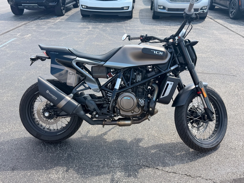 Used 2020 Husqvarna Svartpilen 701