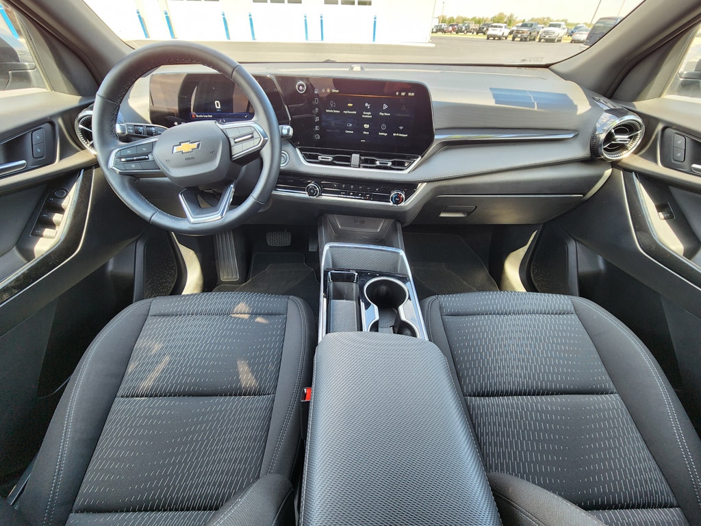 2025 Chevrolet Equinox LT - Photo 24