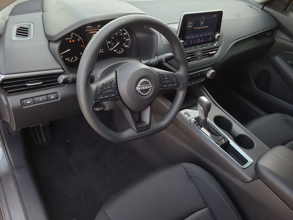 2025 Nissan Altima S - Photo 19