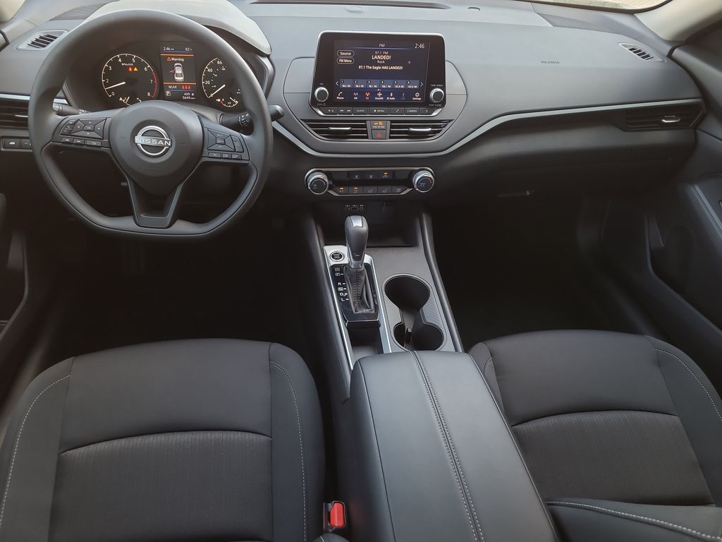 2025 Nissan Altima S - Photo 15