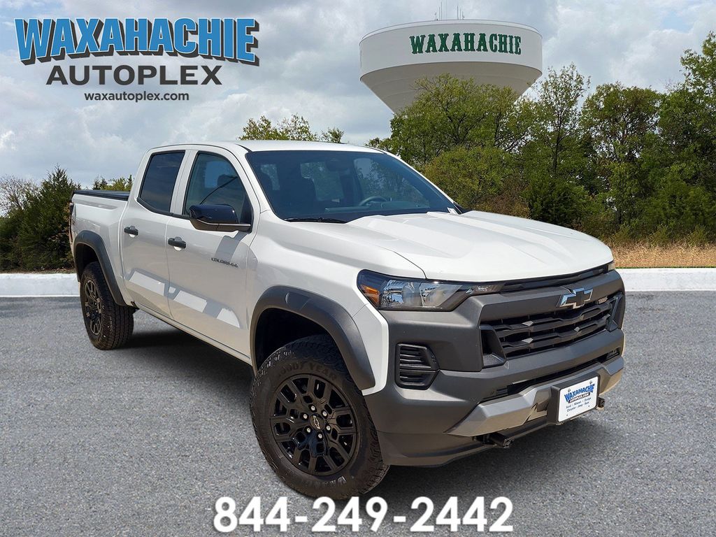 2024 Chevrolet Colorado Trail Boss - Photo 1