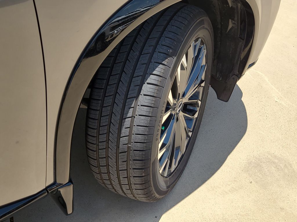 2025 Nissan Rogue Platinum - Photo 8