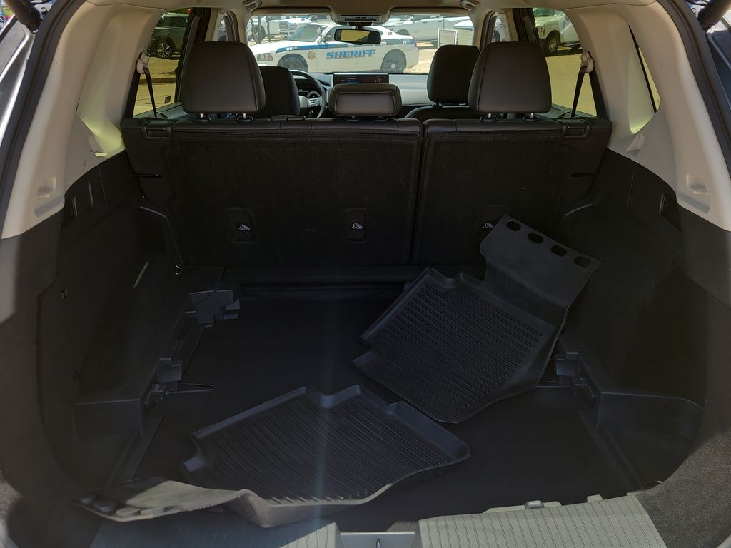 2025 Nissan Rogue Platinum - Photo 14