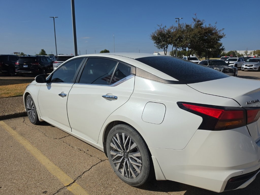Certified 2024 Nissan Altima 2.5 SV Sedan