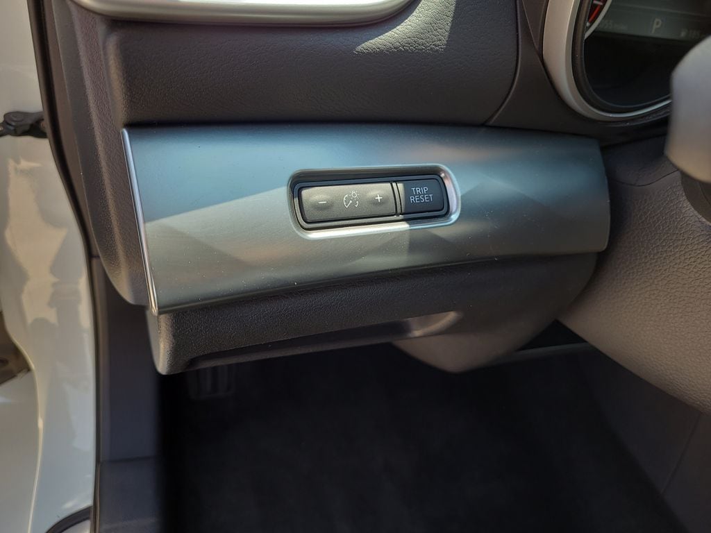 2022 Nissan Maxima SV - Photo 21