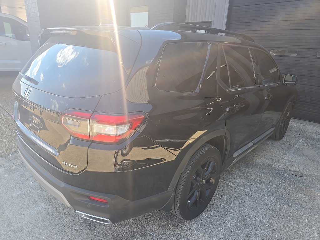Certified 2025 Honda Pilot Elite SUV