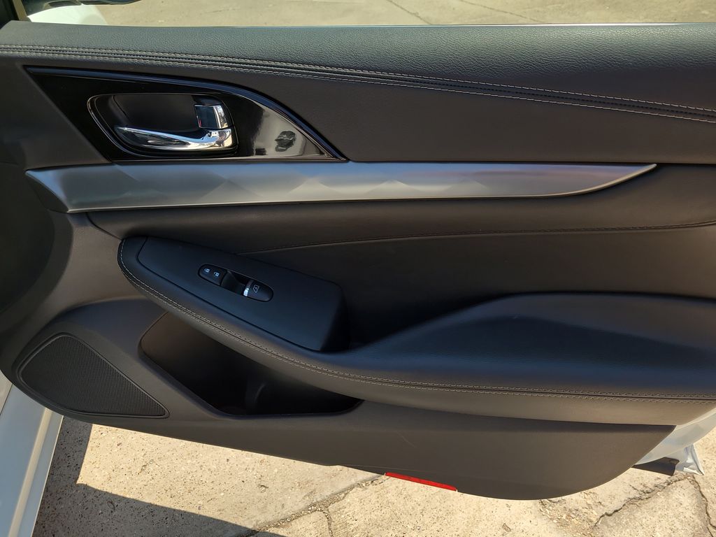2022 Nissan Maxima SV - Photo 8
