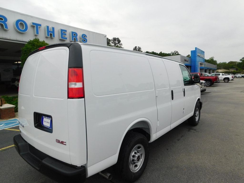 2026 GMC Savana Cargo Work Van - Photo 8