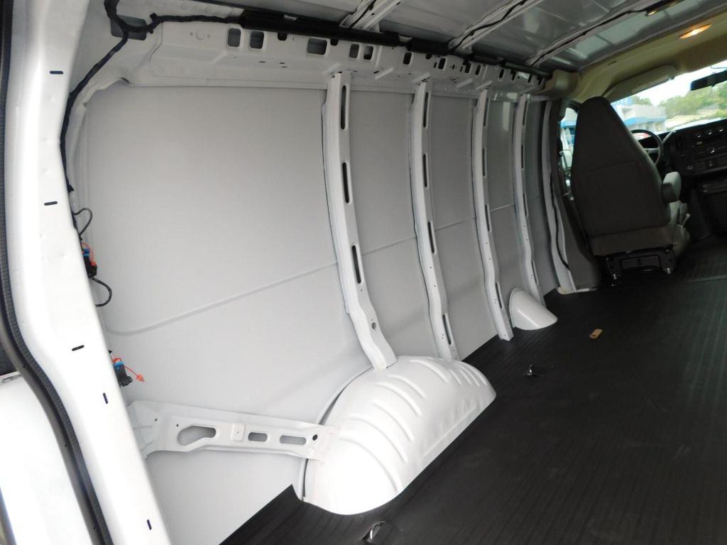 2026 GMC Savana Cargo Work Van - Photo 20