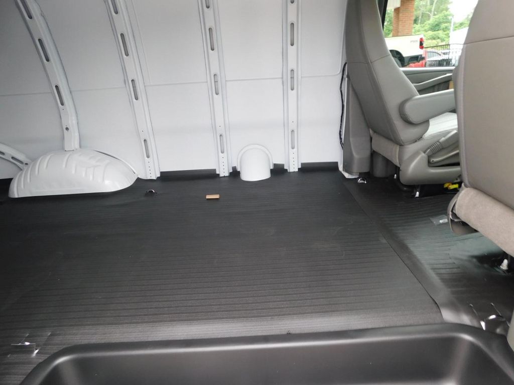 2026 GMC Savana Cargo Work Van - Photo 11