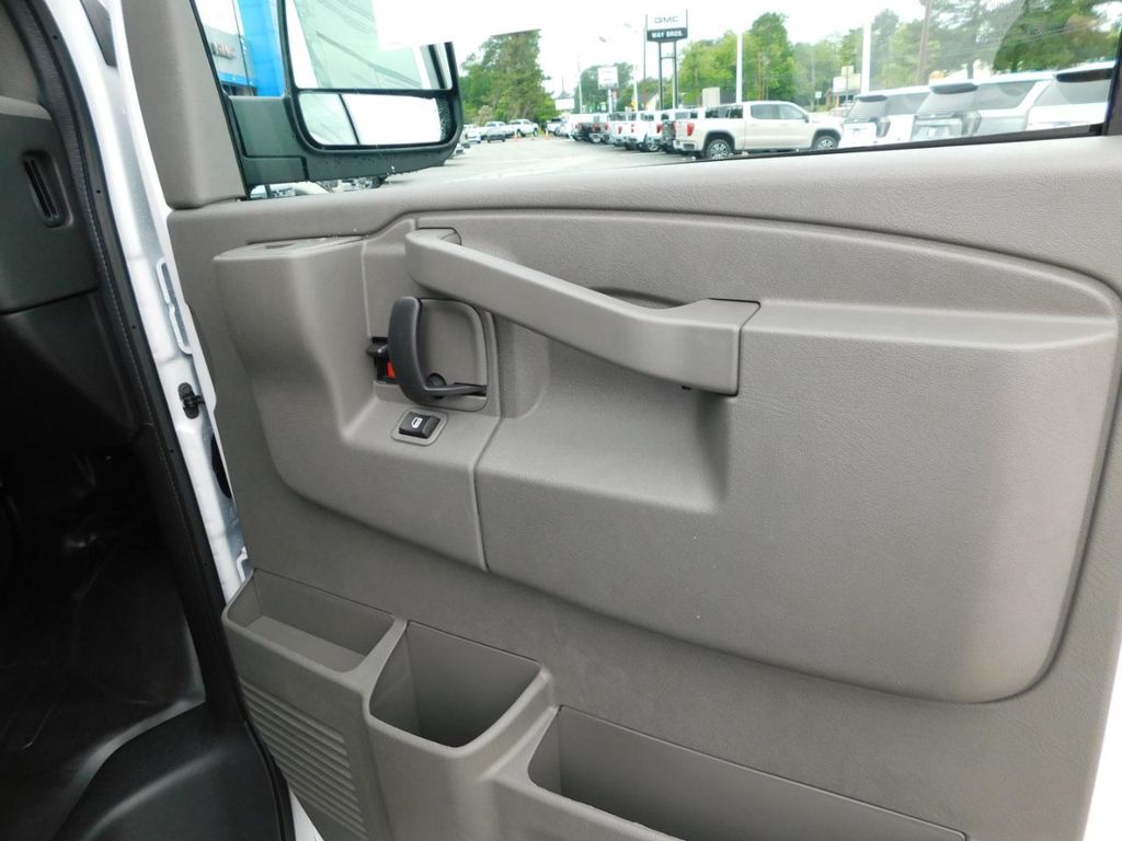 2026 GMC Savana Cargo Work Van - Photo 13